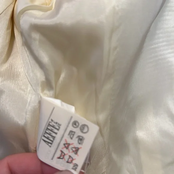 Moschino Cheap & Chic Ivory Peplum Jacket - Picture 12 of 15